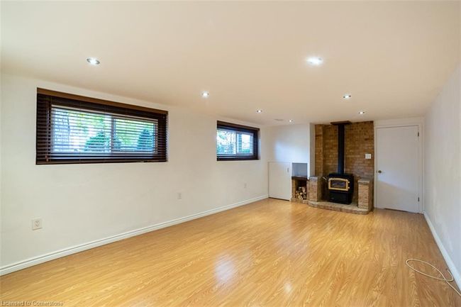125 Lakeside Dr, House other with 4 bedrooms, 2 bathrooms and 5 parking in Grimsby ON | Image 19