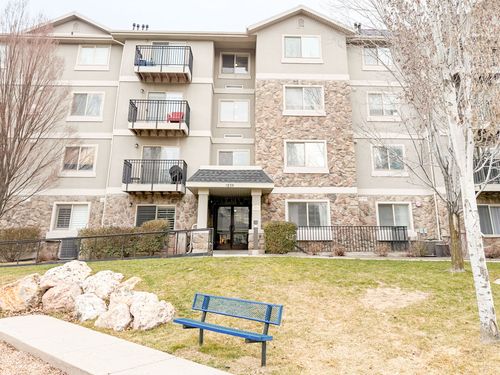 unit-431-1230 E Privet Dr, Cottonwood Heights, UT, 84121-7621 | Card Image