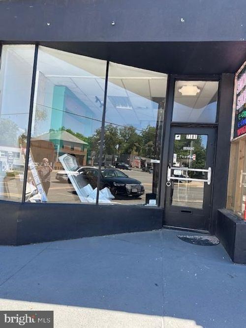 7181 Route 29, Falls Church, VA, 22046-3745 | Card Image