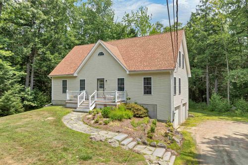88 Linwood Dr, Alton, NH, 03809-5231 | Card Image