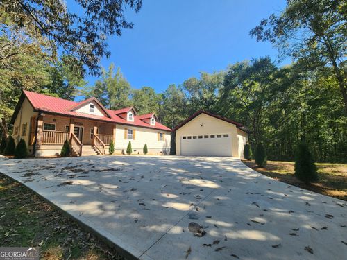 60 Yellow Ln, Grantville, GA, 30220-2943 | Card Image
