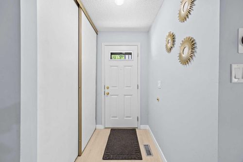 16-115 Bergen Rd Nw, Calgary, AB, T3K1P2 | Card Image