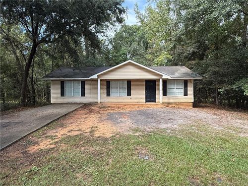 303 E Banyan St, Bay Minette, AL, 36507-2450 | Card Image