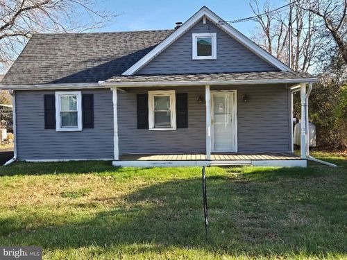 653 Catherine St, WARMINSTER, PA, 18974-2801 | Card Image