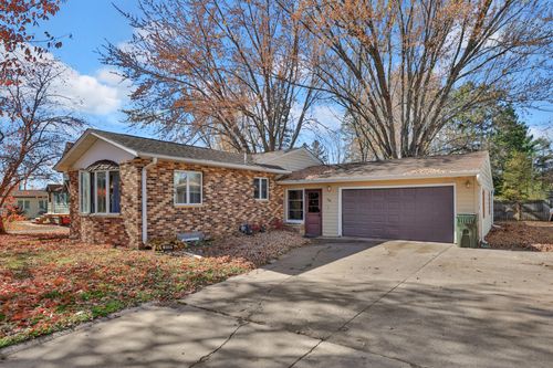 506 Lawler Ave S, Hinckley, MN, 55037-8318 | Card Image