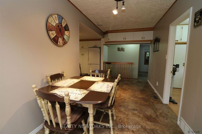 662 Edward Ave, House other with 2 bedrooms, 1 bathrooms and 2 parking in Holtyre ON | Image 26
