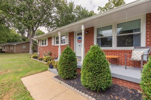 1819 Greerson Dr, Murfreesboro, TN, 37130-5744 | Card Image