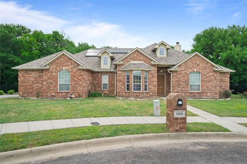 1620 Linda Dr, Sherman, TX, 75090-7464 | Card Image