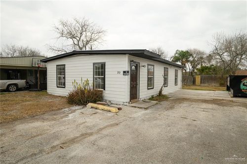 201-203 Mcgregor St, Harlingen, TX, 78550-4318 | Card Image