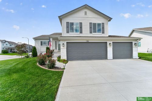 19868 Birch Ave, Gretna, NE, 68028-5062 | Card Image