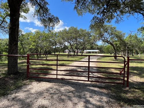 269 Trickling Creek Rd, Rio Frio, TX, 78879 | Card Image