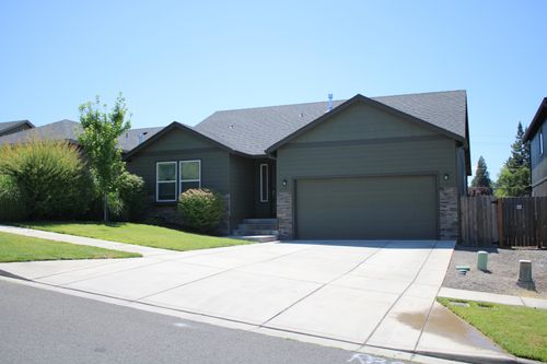 1408 Flower St, Medford, OR, 97504-6102 | Card Image