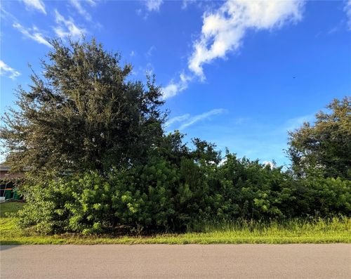 10446 Huntington Ave, ENGLEWOOD, FL, 34224-8126 | Card Image