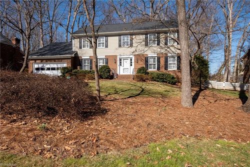 4202 Hobbs Rd, Greensboro, NC, 27410-3516 | Card Image