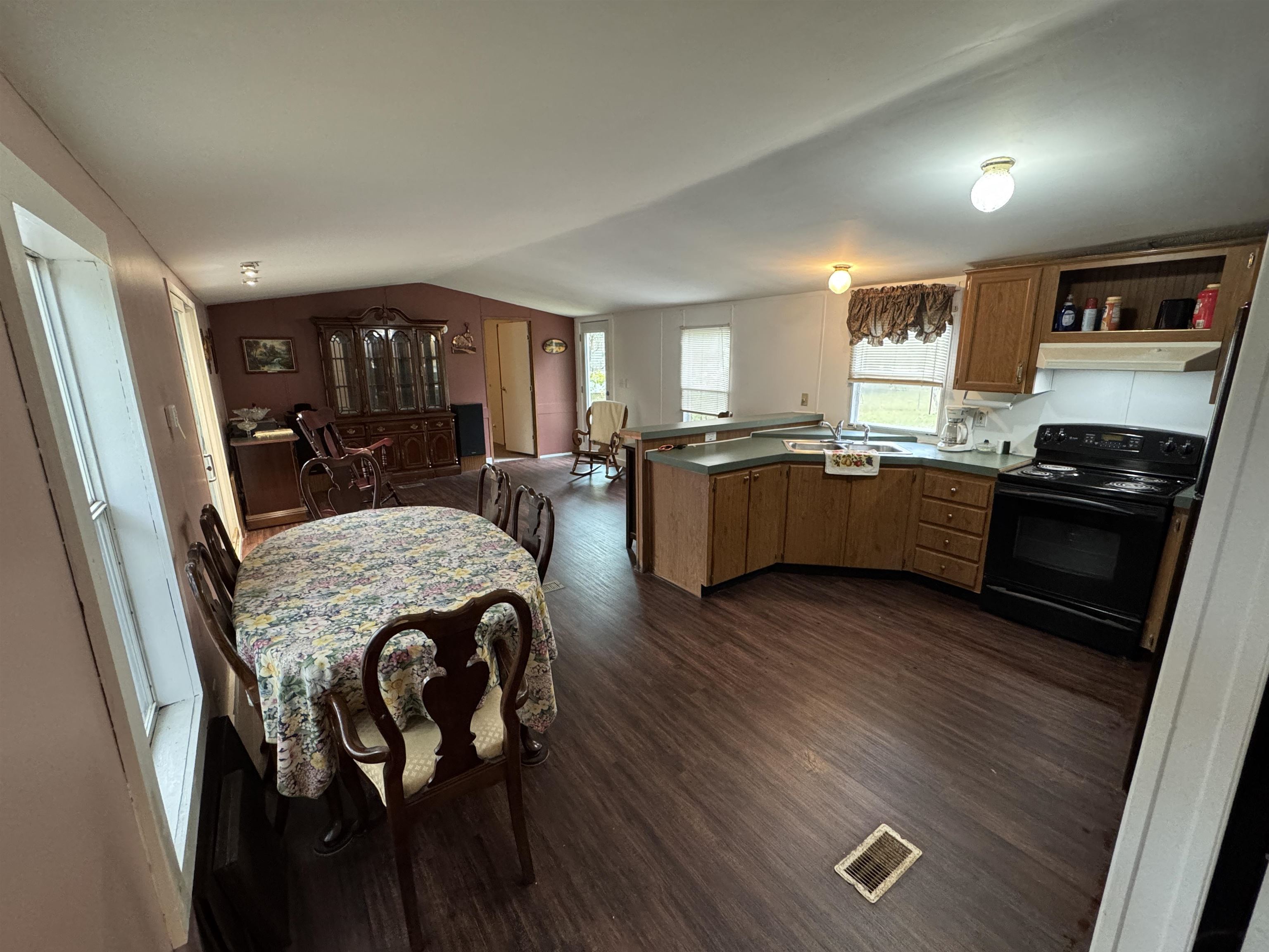 Courtney Ln, Tallahassee, FL 32305
