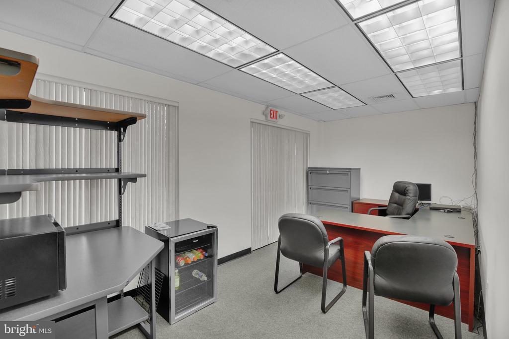 Commercial Sale in TEMPLE 3