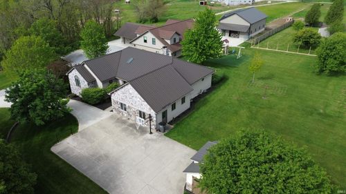 57051 County Road 33, Middlebury, IN, 46540-8998 | Card Image