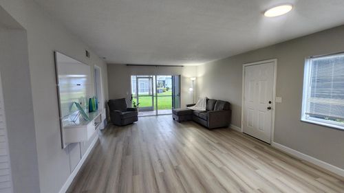 132-132 Se Village Dr, Port St. Lucie, FL, 34952-7706 | Card Image
