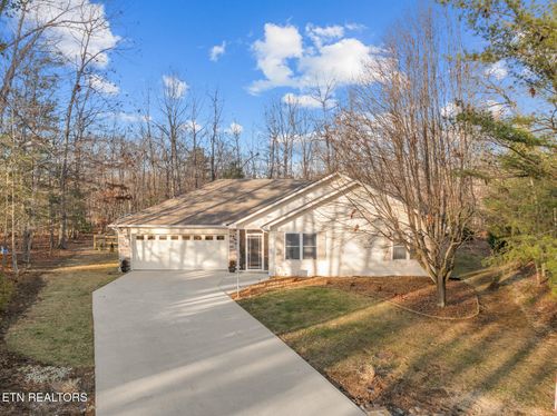 12 Lechmere Ter, Crossville, TN, 38558-2750 | Card Image