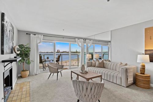 202-3888 Riviera Dr, San Diego, CA, 92109-6316 | Card Image