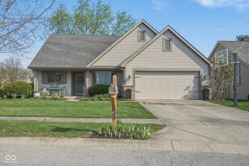 18002 Sun Ridge Cir, Noblesville, IN, 46062-7259 | Card Image