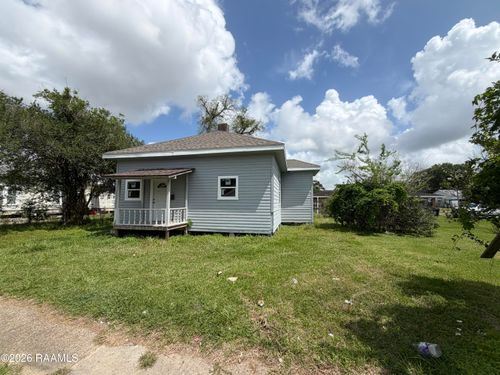 308 Hawthorne St, Abbeville, LA, 70510-4742 | Card Image