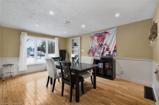 945 Regional Rd 97, House other with 3 bedrooms, 2 bathrooms and 8 parking in Puslinch ON | Image 14