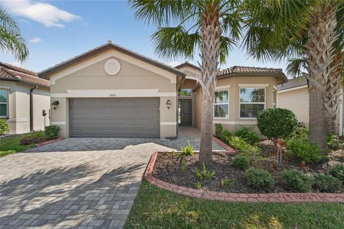 15512 Corona Del Mar Dr, WIMAUMA, FL, 33598-4157 | Card Image