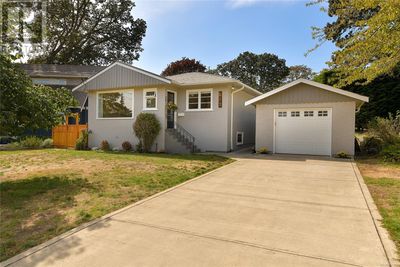 612 Bryden Crt, House other with 4 bedrooms, 2 bathrooms and 4 parking in Esquimalt BC | Image 2