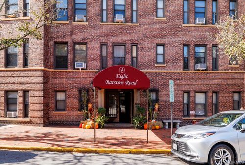 apt-4j-8 Barstow Rd, Great Neck, NY, 11021-3548 | Card Image