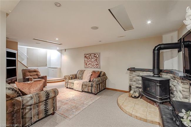 125 Woodlawn Ave, House other with 4 bedrooms, 2 bathrooms and 3 parking in Brantford ON | Image 46