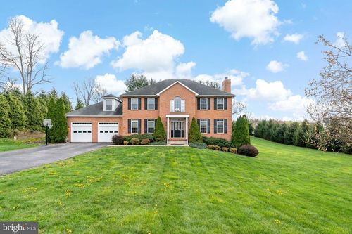 11 Marsh Hawk Way, Shepherdstown, WV, 25443-4857 | Card Image