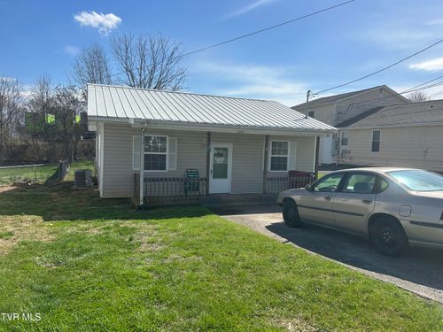 2330 E Side Ave, Johnson City, TN, 37601-2336 | Card Image