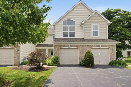 3069 Autumn Lake Dr, Aurora, IL, 60504-5817 | Card Image
