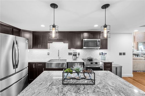 unit-221-1 Tupperware Dr, North Smithfield, RI, 02896-6874 | Card Image