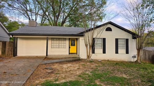 7686 Deerfield Cv, Southaven, MS, 38671-5000 | Card Image