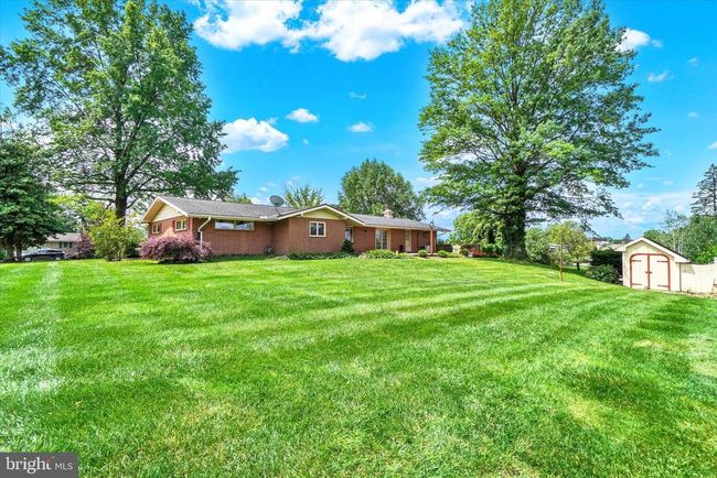 2901 Sunset Dr, House other with 3 bedrooms, 3 bathrooms and null parking in DALLASTOWN PA | Image 25