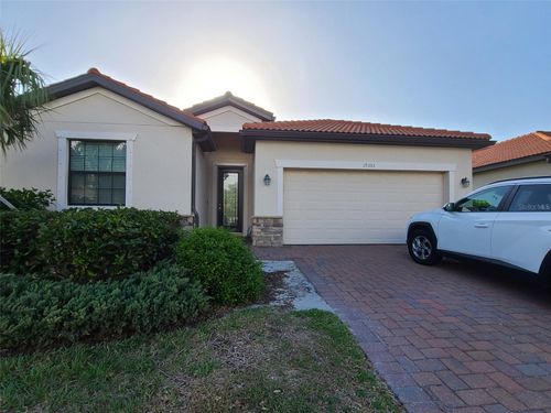 19353 Nearpoint Dr, VENICE, FL, 34292-3700 | Card Image