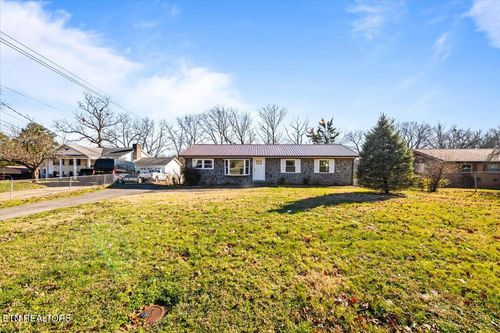 3148 Wilderness Rd, Knoxville, TN, 37917-3547 | Card Image