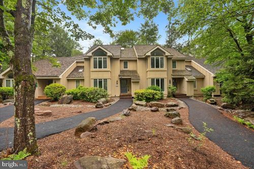 823 Crest Pines Ln, Pocono Pines, PA, 18350 | Card Image