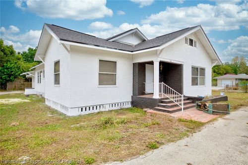 199 E Camphor St, AVON PARK, FL, 33825-3924 | Card Image
