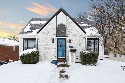 1121 Monongahela Blvd, White Oak, PA, 15131-1523 | Card Image