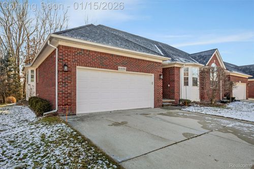 44136 Orion Dr, Sterling Heights, MI, 48314-3177 | Card Image
