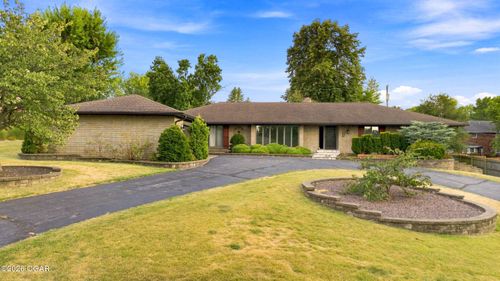 333 N Belaire St, Monett, MO, 65708-2701 | Card Image