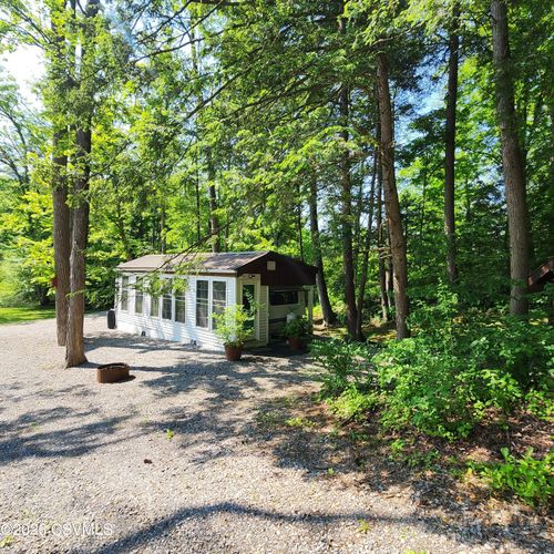 810 Creek Rd, Mount Pleasant Mills, PA, 17853 | Card Image