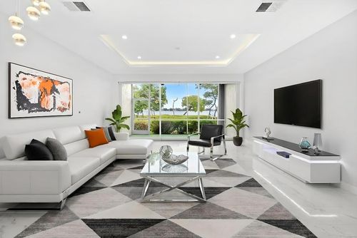 88 N Lakeshore Dr, Hypoluxo, FL, 33462-6068 | Card Image