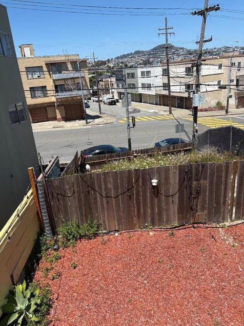 688 Morse Street, San Francisco, CA, 94112 | Card Image