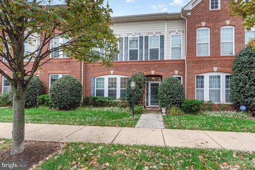 19477 Promenade Dr, LEESBURG, VA, 20176-6542 | Card Image