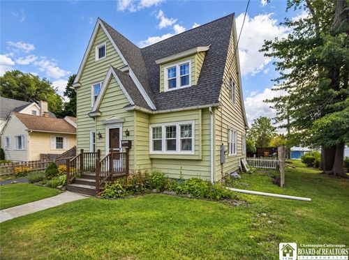 12 Meadow Ln, Jamestown, NY, 14701-2815 | Card Image