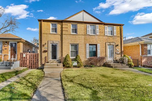 9060 Grand Ave, Franklin Park, IL, 60131-3017 | Card Image